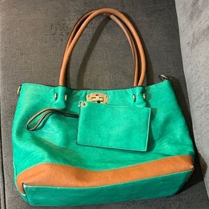 Green and Tan Women's Tote Bag